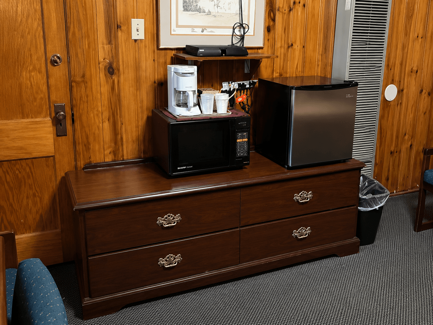 Standard Queen Room